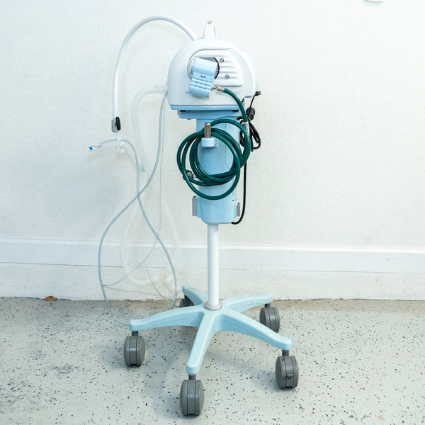 NEWPORT HT70 - Respiratory Ventilator Includes Air/Oxygen Mixer, P Circuit and Cruiser Cart - Loyalty Medical