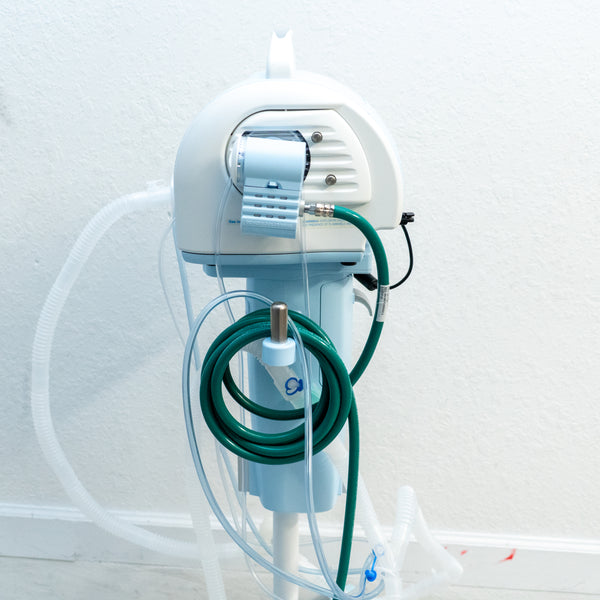 NEWPORT HT70 - Respiratory Ventilator Includes O2 Mixer, P Circuit and Cruiser Cart - Loyalty Medical