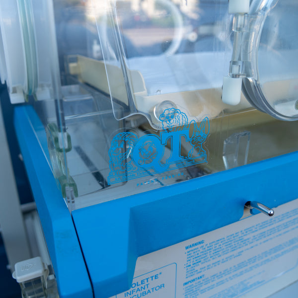 Air-Shields Vickers Baby Incubator VHS68-1 - Loyalty Medical