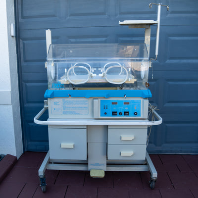 Air-Shields Vickers Baby Incubator VHS68-1 - Loyalty Medical