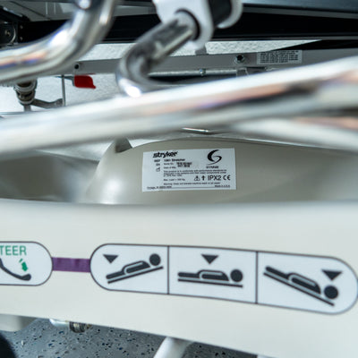 Stryker 1061 Gynnie OB/GYN Stretcher 1010 031607 - Loyalty Medical